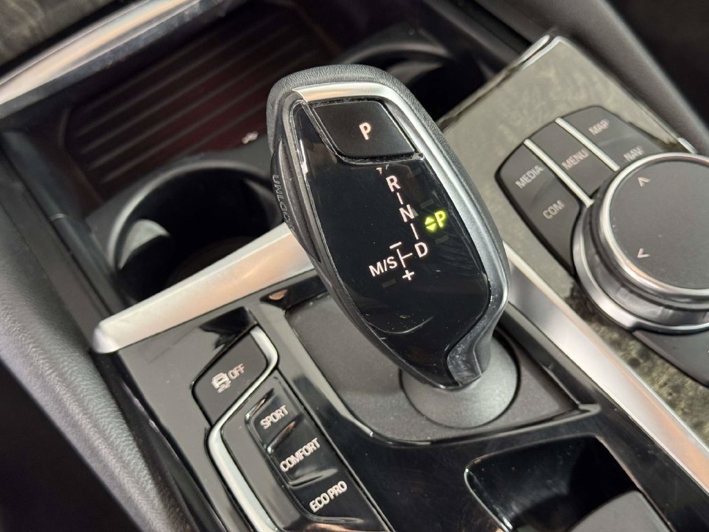 Used 2019 BMW 530i xDrive AWD/4WD image 28