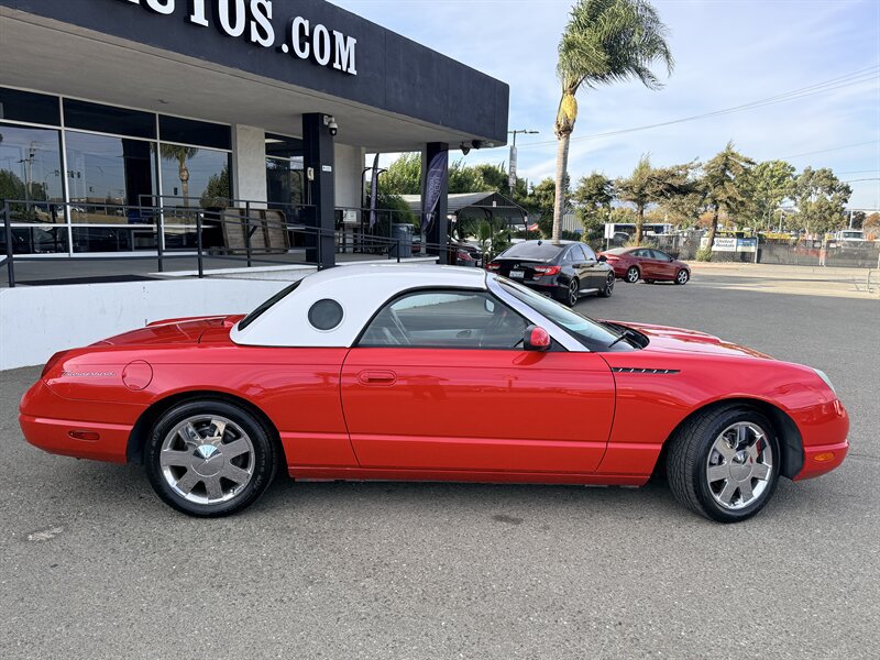 Used 2002 Ford Thunderbird RWD image 8