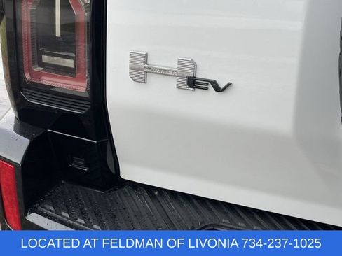 Used 2024 GMC Hummer EV 2X w/ Extreme Off-Road Package image 32