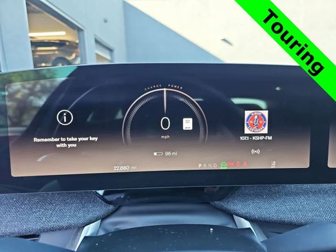 Used 2024 Lucid Air Touring image 22