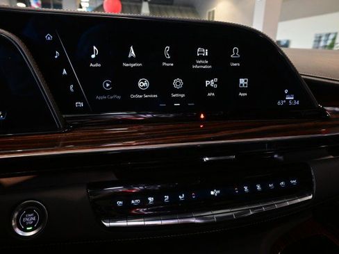 Used 2023 Cadillac Escalade Premium Luxury AWD/4WD image 36