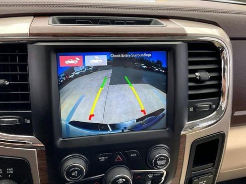 Used 2018 RAM 2500 Laramie w/ Convenience Group AWD/4WD image 23