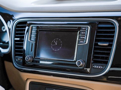 Used 2016 Volkswagen Beetle 1.8T SE image 13