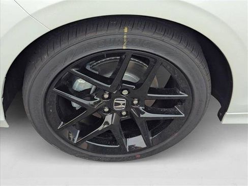 New 2025 Honda Civic Sport image 9