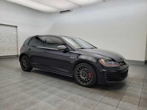 Used 2016 Volkswagen GTI SE image 11