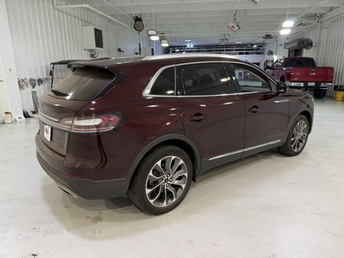 Used 2023 Lincoln Nautilus Reserve image 5