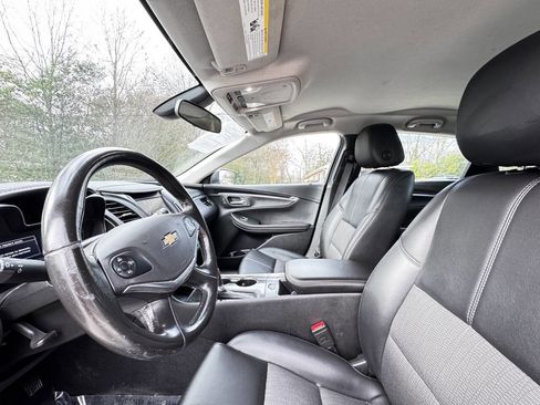Used 2018 Chevrolet Impala LT image 10