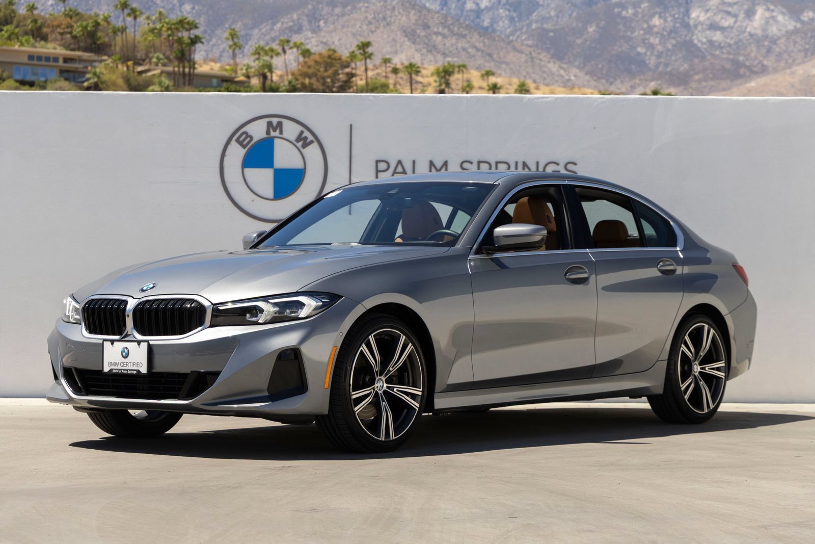 Certified 2024 BMW 330i Sedan w/ Convenience Package RWD image 1