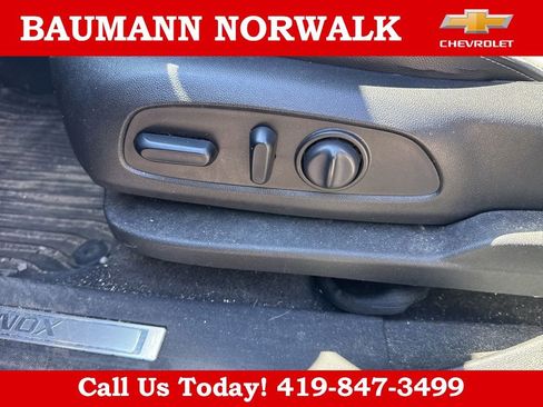 Used 2019 Chevrolet Equinox Premier image 14