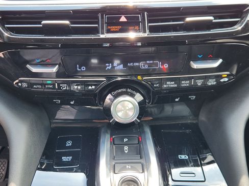 Used 2023 Acura MDX SH-AWD w/ Technology Package image 23
