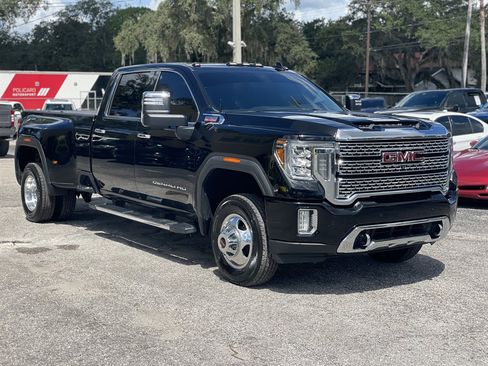 Used 2020 GMC Sierra 3500 Denali w/ Technology Package AWD/4WD image 17