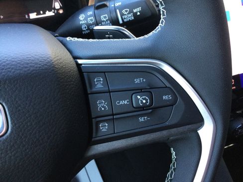 New 2025 Jeep Grand Cherokee Limited w/ Trailer Tow Package image 15