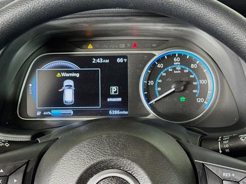 Certified 2023 Nissan Leaf S image 14