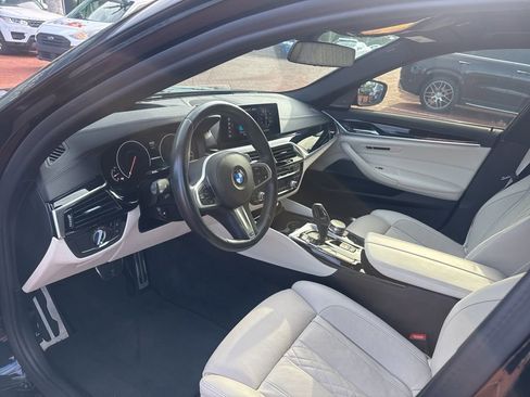 Used 2019 BMW M550i xDrive w/ Premium Package image 5
