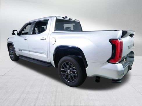 Used 2025 Toyota Tundra Platinum AWD/4WD image 5