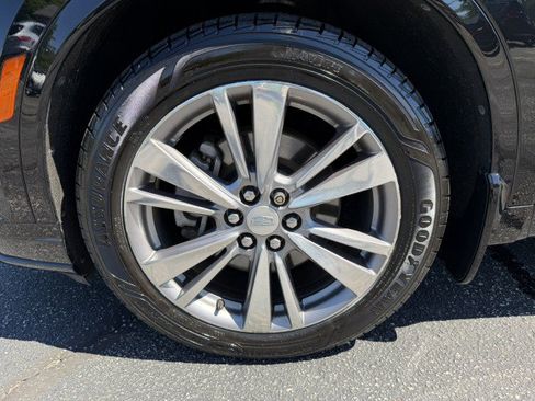 Used 2020 Cadillac XT6 Premium Luxury AWD/4WD image 12