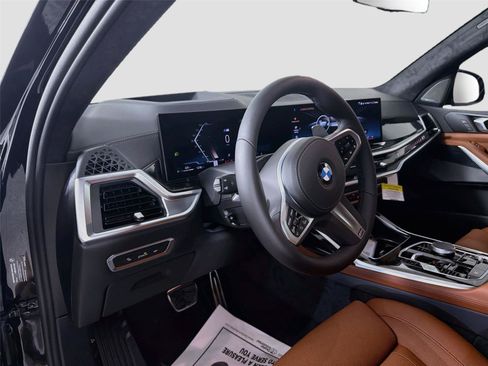 New 2027 BMW X7 xDrive40i w/ M Sport Package AWD/4WD image 9