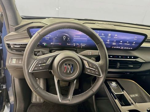 Used 2026 Buick Enclave Avenir AWD/4WD image 22