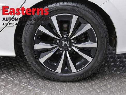Used 2024 Honda Civic EX image 8
