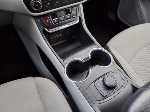 Used 2018 GMC Terrain SLE image 22