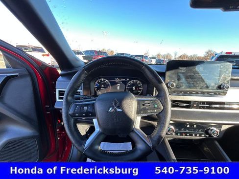 Used 2023 Mitsubishi Outlander SEL Black Edition image 20