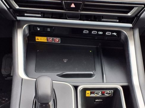 New 2026 Lexus TX 500h AWD image 25