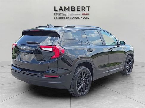 Used 2023 GMC Terrain SLE w/ Driver Convenience Package FWD image 5