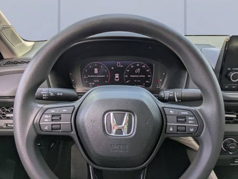 Used 2023 Honda Accord EX image 27