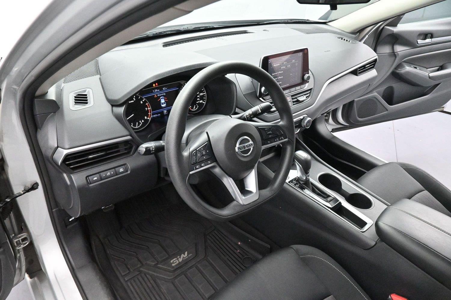 Used 2022 Nissan Altima 2.5 SV FWD image 12