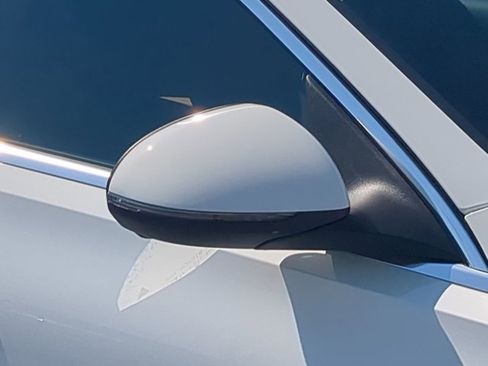 Used 2025 Mercedes-Benz C 300 Sedan image 12