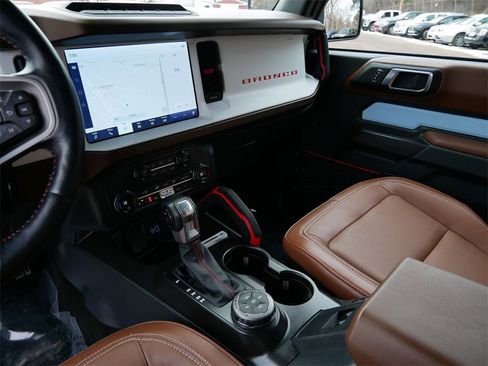 Certified 2024 Ford Bronco Heritage Edition image 14