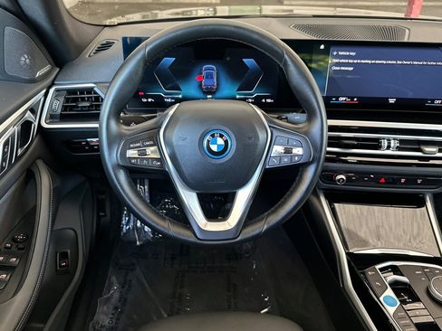 Used 2023 BMW i4 eDrive35 RWD image 13
