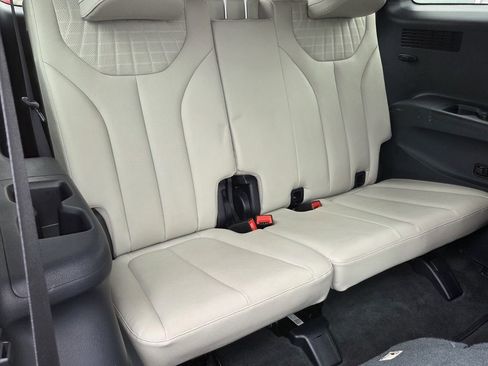 Used 2024 Hyundai Palisade Limited AWD/4WD image 9