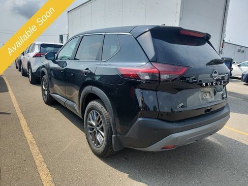 Used 2023 Nissan Rogue S AWD/4WD image 3