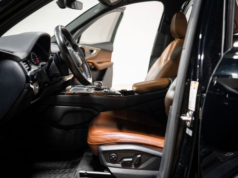 Used 2019 Audi Q7 3.0T Premium w/ Convenience Package image 20