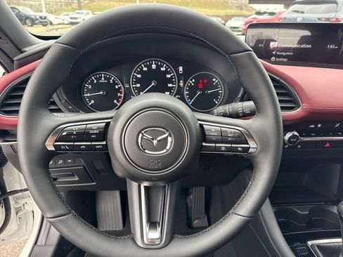 New 2026 MAZDA MAZDA3 Hatchback w/Premium Plus Pkg image 17
