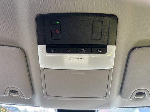 Used 2025 Nissan Altima 2.5 SV FWD image 35