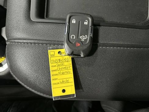 Used 2021 Chevrolet Silverado 1500 LTZ AWD/4WD image 33
