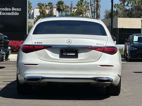 Used 2022 Mercedes-Benz S 500 4MATIC image 4