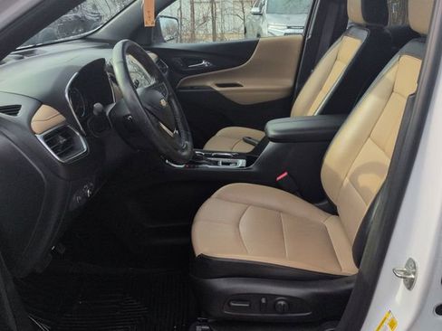 Used 2023 Chevrolet Equinox Premier image 20