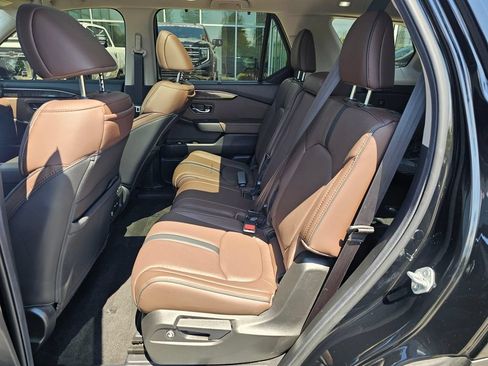 Used 2025 Honda Pilot Elite image 17