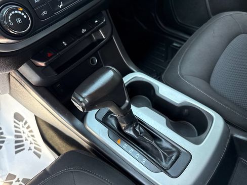 Used 2016 Chevrolet Colorado LT w/ LT Convenience Package AWD/4WD image 19