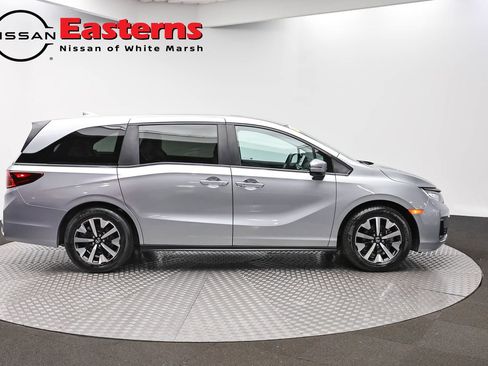 Used 2025 Honda Odyssey EX-L image 4