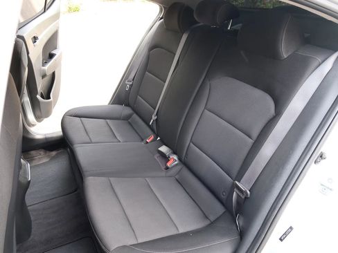 Used 2018 Hyundai Elantra SEL image 13