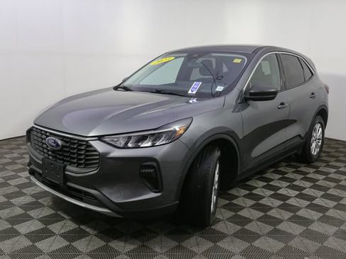 Used 2023 Ford Escape Active w/ Tech Pack #1 AWD/4WD image 5