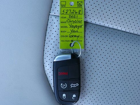 Used 2021 Chrysler Voyager Lxi image 66