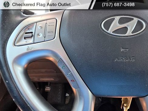 Used 2012 Hyundai Tucson Limited FWD image 13