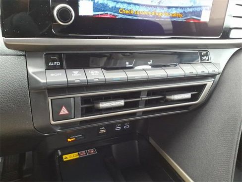 Certified 2025 Toyota Camry LE image 20