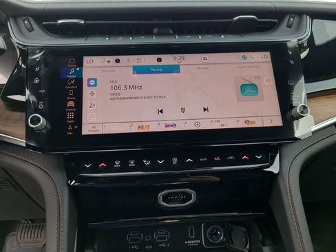 New 2026 Jeep Grand Cherokee Summit AWD/4WD image 24
