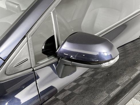Used 2023 Toyota Corolla SE w/ SE Premium Package FWD image 13